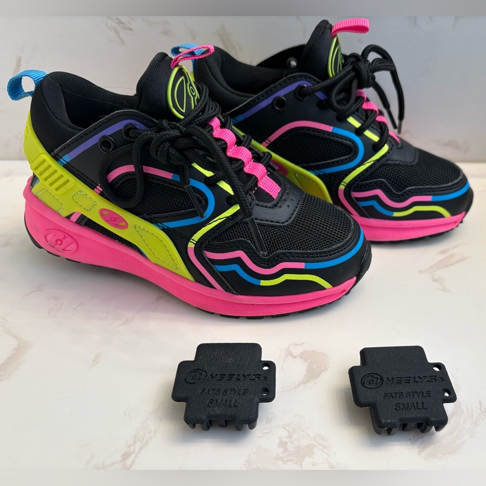 HEELYS- Force Skate Shoe - Little Kid / Big Kid - Black / Neon Multicolor